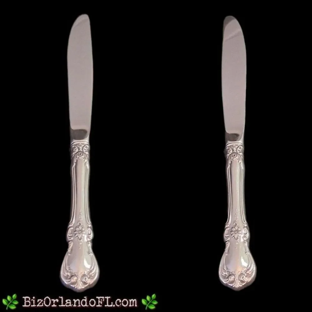 VINTAGE: Set of 8 Silverplated / Hollow Handle Dinner Knives Unmarked